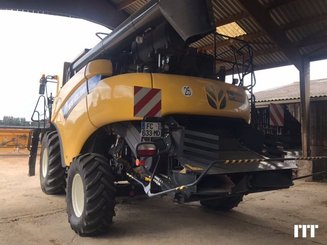 Moissonneuse batteuse New Holland CR 9.80 - 3