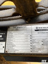 Moissonneuse batteuse New Holland CX 8070 - 6
