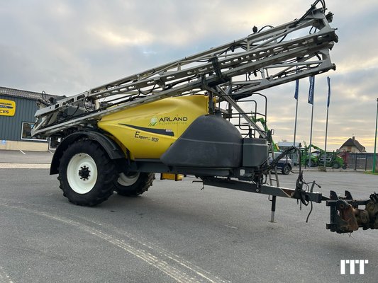 Pulvérisateur traîné Arland XL 603 - 1