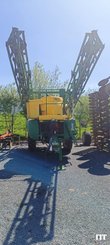 Pulvérisateur traîné John Deere 732 - 1