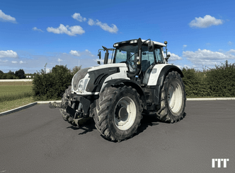 Tracteur agricole Valtra T213 - 1