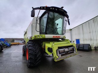 Moissonneuse batteuse Claas LEXION 760 - 1