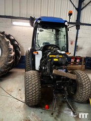 Tracteur agricole New Holland T3040 - 3