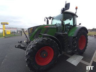 Tracteur agricole Fendt 716 - 1