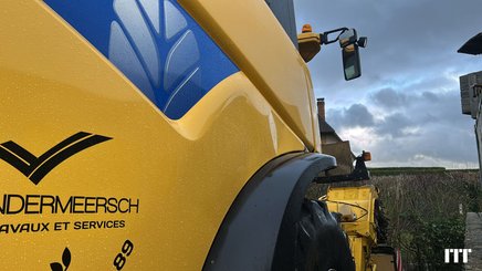 Moissonneuse batteuse New Holland CX 8070 - 3