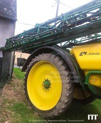 Pulvérisateur traîné John Deere 944i - 1