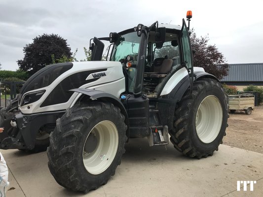Tracteur agricole Valtra T234 - 1