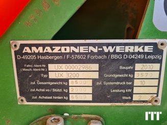 Pulvérisateur traîné Amazone UX 3200 - 8