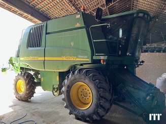 Moissonneuse batteuse John Deere 9640 WTS - 3