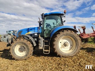 Tracteur agricole New Holland T7050 - 1