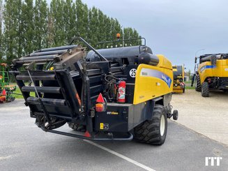 Presse haute densité New Holland BB9080 - 3