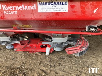 Distributeur d'engrais Kverneland EXACTA HL - 6