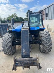 Chariot élévateur télescopique New Holland LM 435 - 3