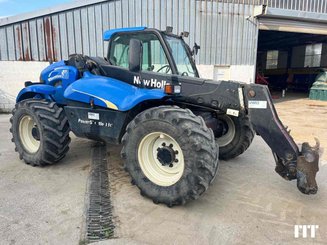 Chariot élévateur télescopique New Holland LM 435 - 1