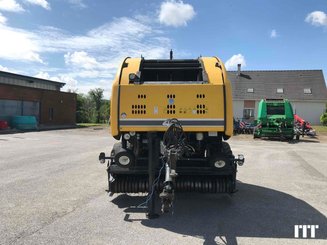 Presse à balles rondes New Holland ROLLBELT 180 - 2