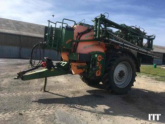 Pulvérisateur traîné Amazone UX 3200 - 1