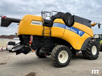 Moissonneuse batteuse New Holland CX 8090 - 3