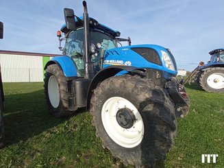 Tracteur agricole New Holland T7.210 AC - 1