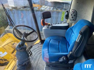 Moissonneuse batteuse New Holland CX 8070 - 4