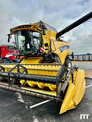Moissonneuse batteuse New Holland CX 8.70 - 2
