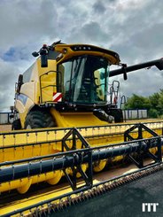 Moissonneuse batteuse New Holland CX 8.70 - 1