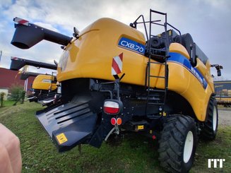 Moissonneuse batteuse New Holland CX 8.70 - 3
