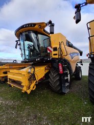 Moissonneuse batteuse New Holland CX 8.70 - 1