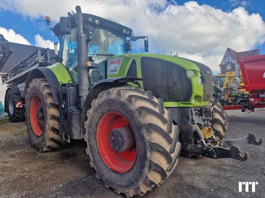 Tracteur agricole Claas AXION 940 - 1