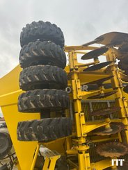 Semoir à grains BEDNAR OMEGA 6000 FERTI - 18