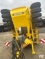 Semoir à grains BEDNAR OMEGA 6000 FERTI - 14