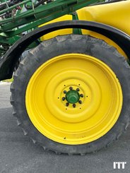 Pulvérisateur traîné John Deere 732 - 5