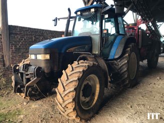 Tracteur agricole New Holland TM 120 - 1