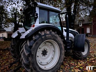 Tracteur agricole Valtra T213 - 1