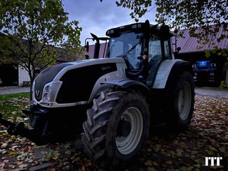 Tracteur agricole Valtra T213 - 4