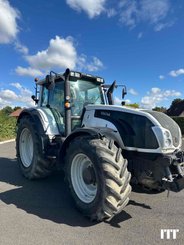 Tracteur agricole Valtra T213 - 1