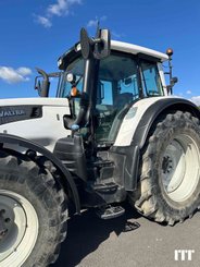 Tracteur agricole Valtra T213 - 2