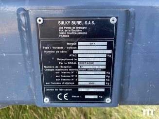 Semoir pour semis simplifié Sky Easy drill HD - 13