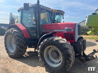 Tracteur agricole Massey Ferguson 8110 - 1