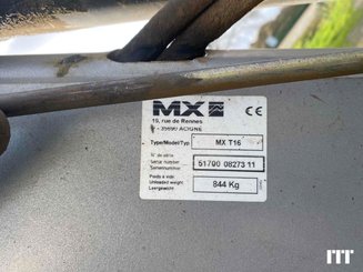 Tracteur agricole Claas AXION 810 - 8