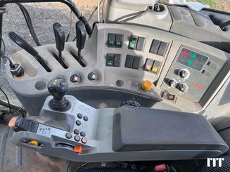 Tracteur agricole Claas AXION 810 - 11