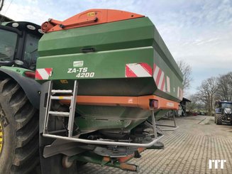 Distributeur d'engrais Amazone ZATS 4200 - 4