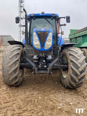 Tracteur agricole New Holland T7.210 AC - 1