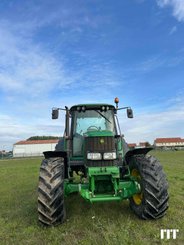 Tracteur agricole John Deere 6820 - 1