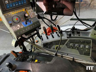 Tracteur agricole Valtra N124 - 12