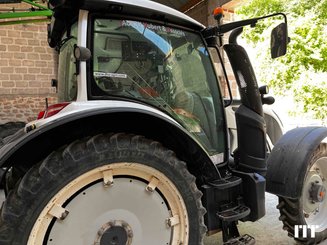 Tracteur agricole Valtra N124 - 1