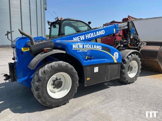 Chariot élévateur télescopique New Holland LM 7.42 - 2