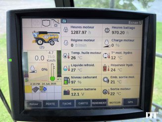 Moissonneuse batteuse New Holland CX 8.80 - 9
