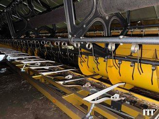 Moissonneuse batteuse New Holland CX 8.80 - 16