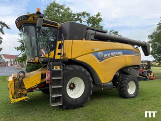 Moissonneuse batteuse New Holland CX 8.80 - 1