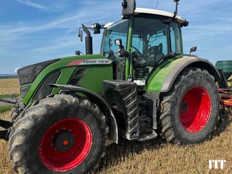 Tracteur agricole Fendt 716 - 1